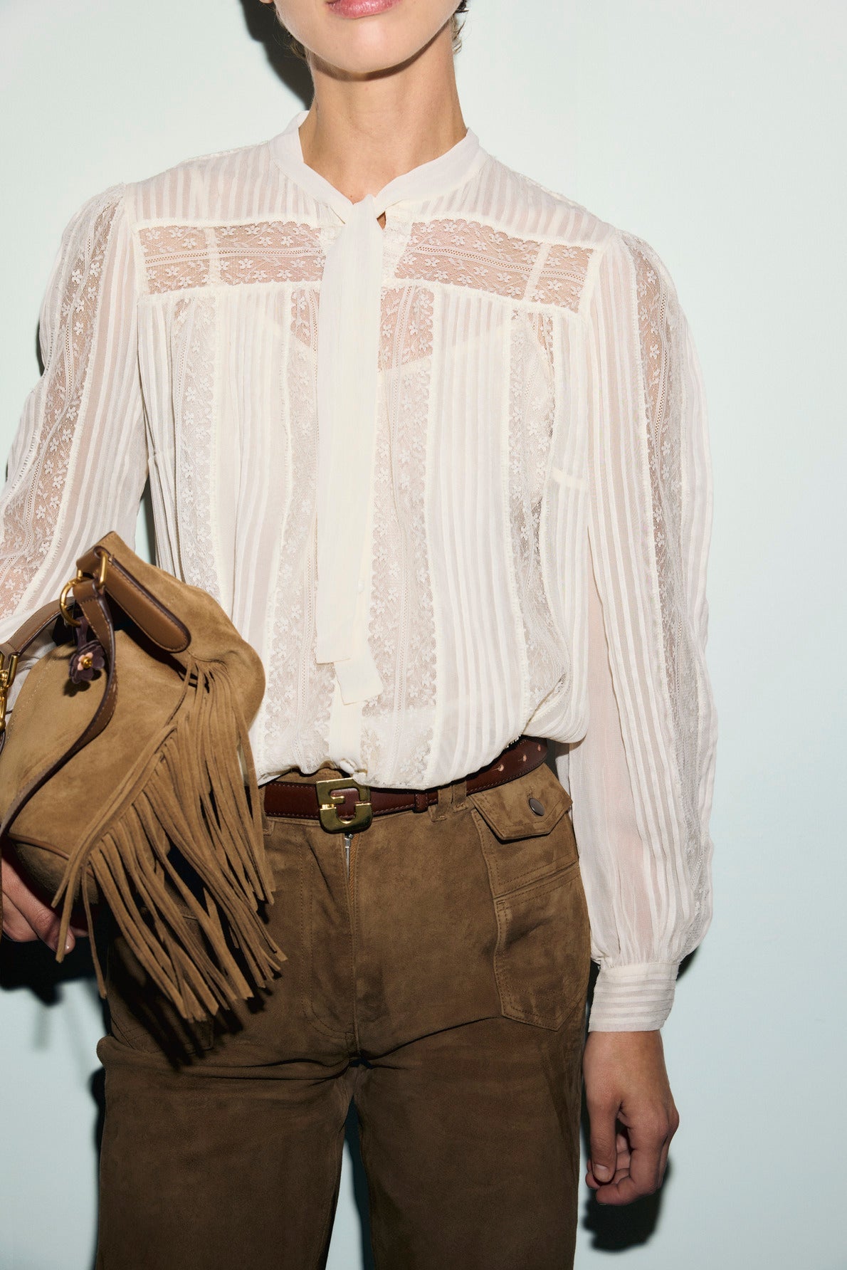 Chemise en dentelle à col lavallière - CYRANA - 2