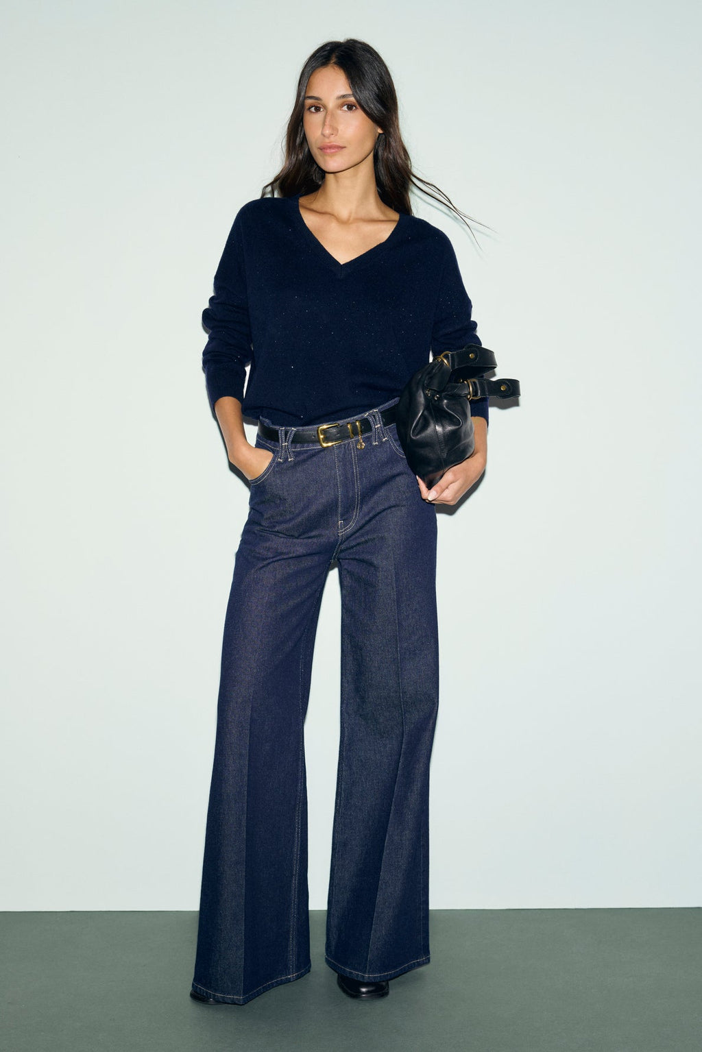 Pull V en laine à strass - REDA - 1